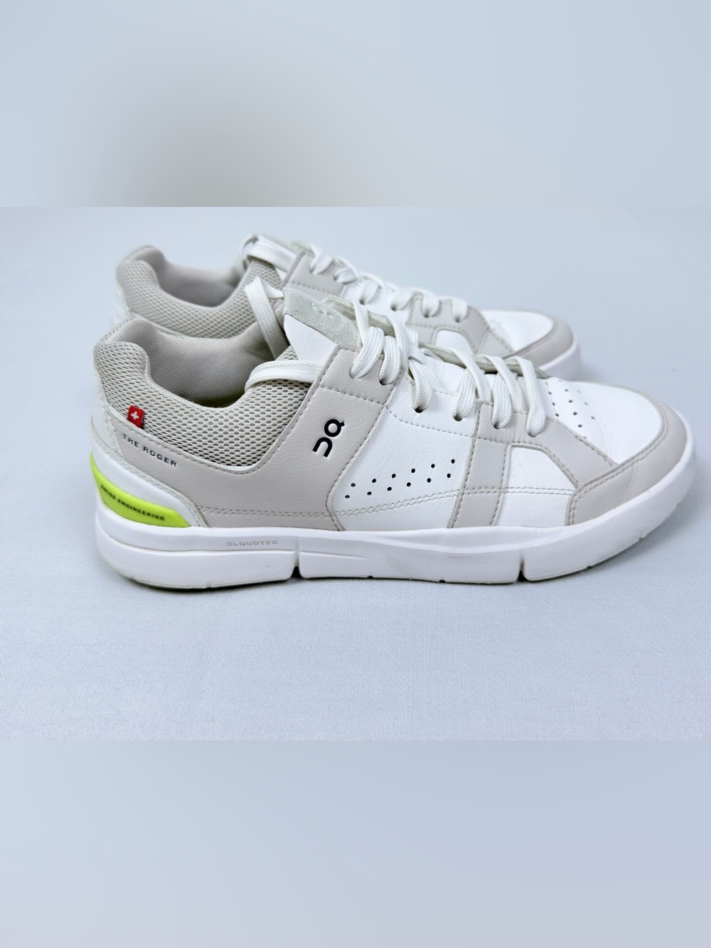 On The Roger Clubhouse Women’s Sneakers White Cream Neon Green US 9 EU 40.5